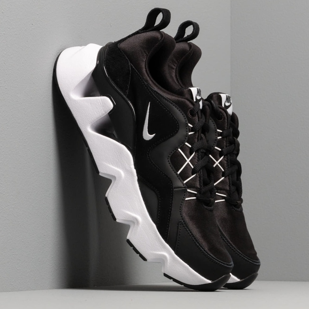 Nike RYZ 365 2 || Black Sneakers Sz 7.5